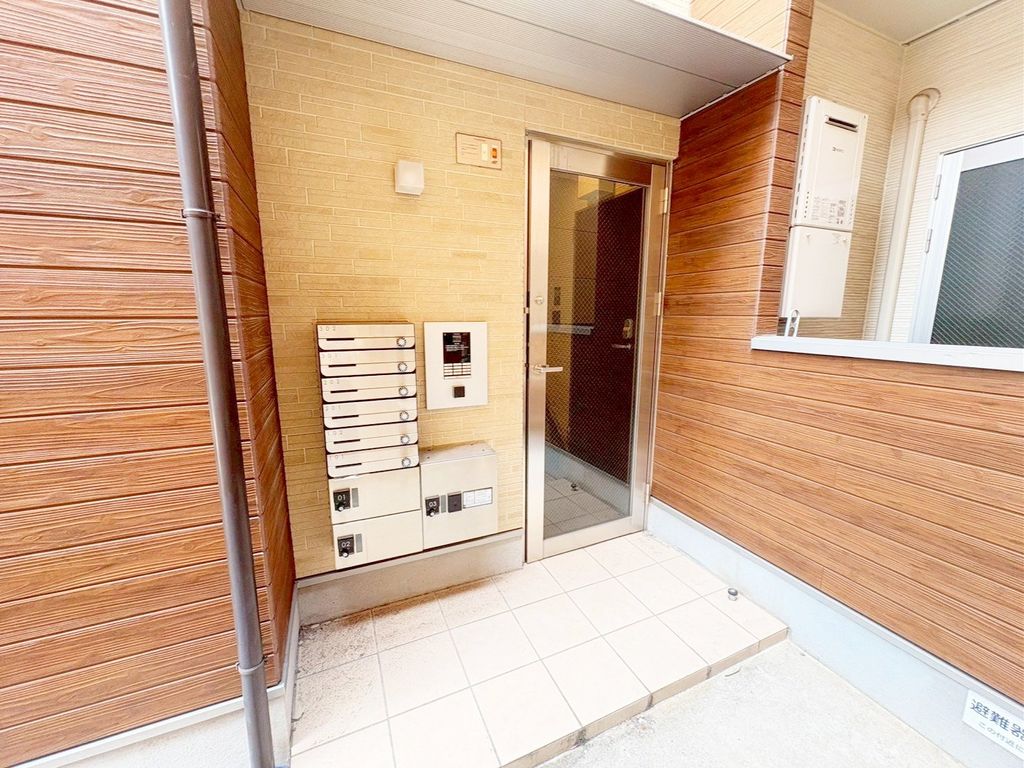 エントランス　エントランス