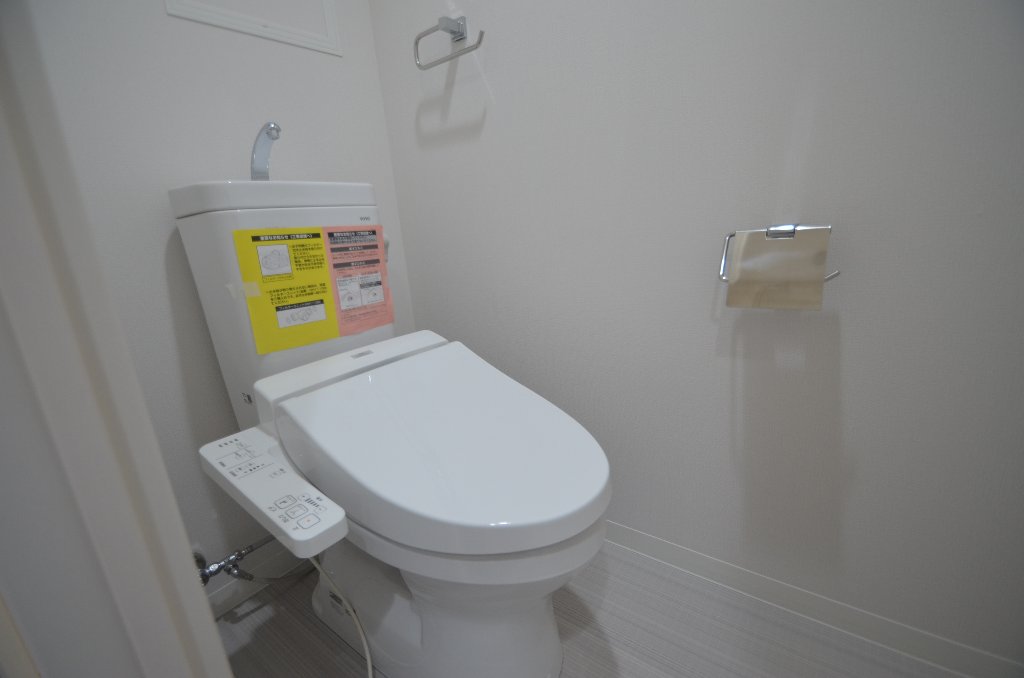 トイレ　シャワー付トイレ