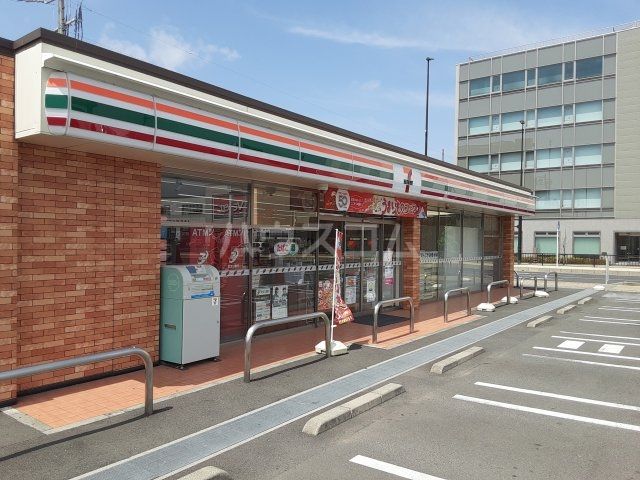 コンビニ　セブンイレブン 静岡大坪町店（コンビニ）まで394m