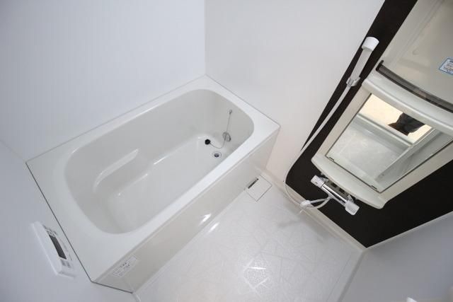 バス・シャワールーム　追炊き機能付けバス