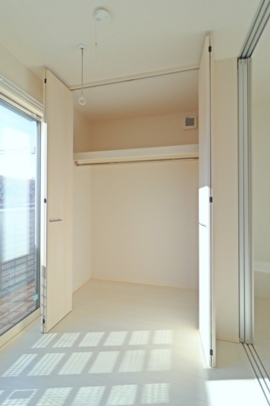 収納　図面と現状に相違がある場合には現状を優先