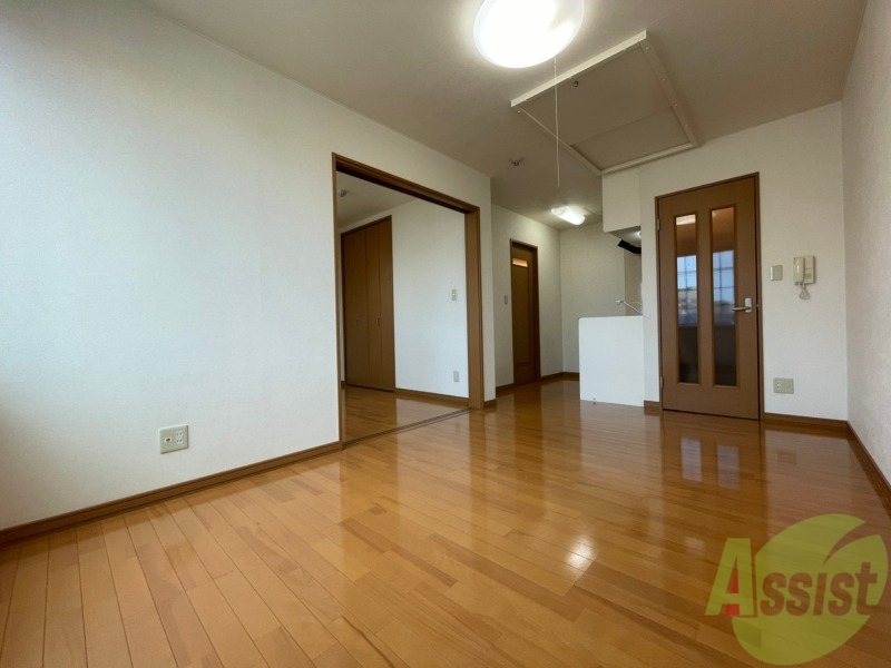 居室・リビング　広くてキレイなお部屋が広がっていて、充実した生活が送れそう。