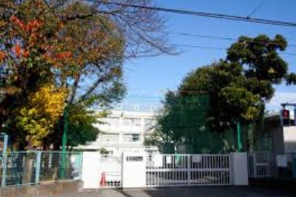小学校　世田谷区立奥沢小学校（小学校）まで1125m