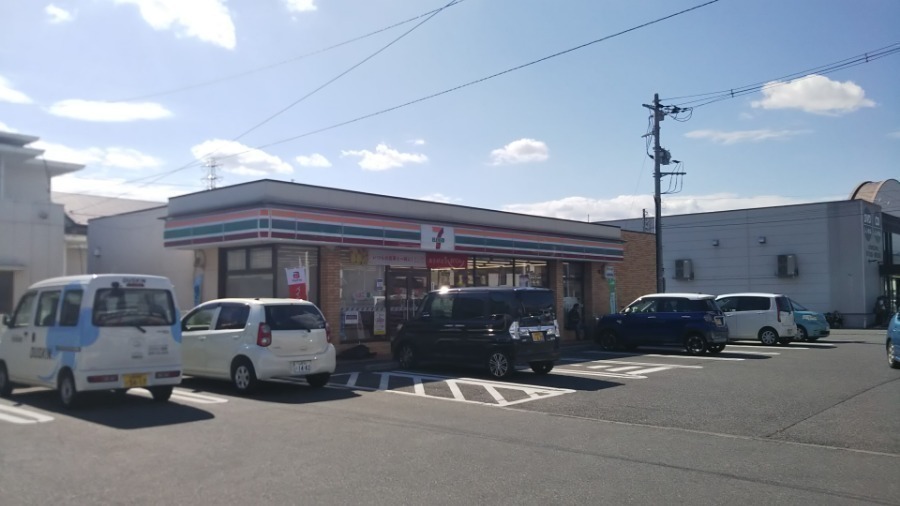 コンビニ　セブンイレブン甲府下石田2丁目店（コンビニ）まで308m
