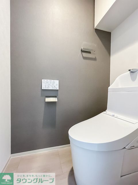 トイレ　※写真は同タイプ住戸です。