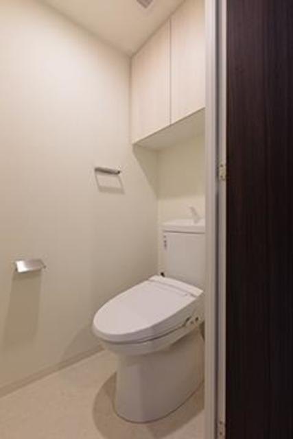 トイレ　※写真は同タイプ住戸です。