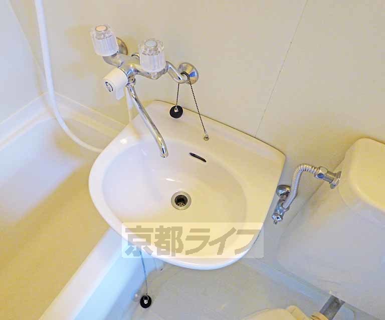 洗面設備　洗面台です。