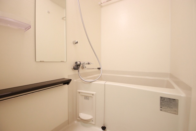 バス・シャワールーム　※別室の参考写真の為、現況優先です。