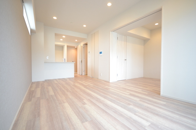 居室・リビング　反転タイプ