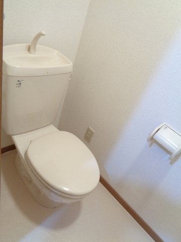 トイレ　ゆったりとした空間のトイレです
