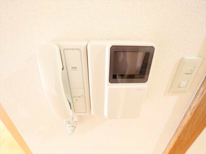 セキュリティ　モニター付きインターホン