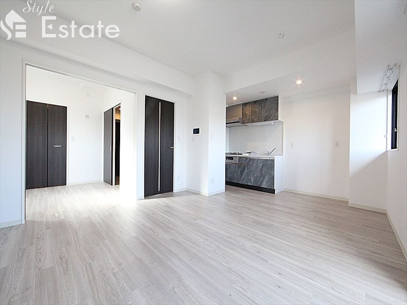 居室・リビング　内装