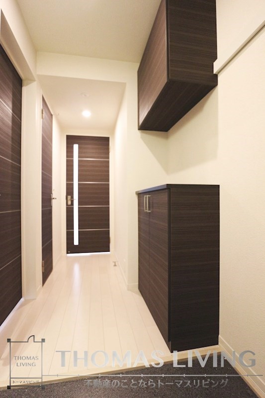 玄関　ほかのお部屋の写真を使用しています。参考にしてください。