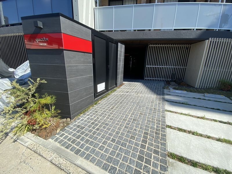 エントランス　外観