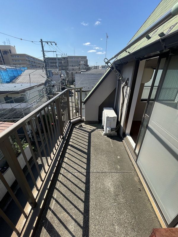 バルコニー　日当たり良好な広々バルコニー！