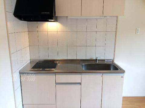 キッチン　IHクッキングヒーター