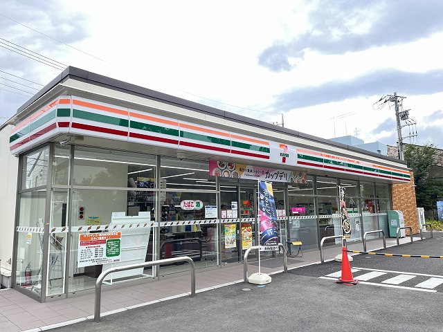 コンビニ　セブンイレブン 横浜都筑桜並木店（コンビニ）まで437m
