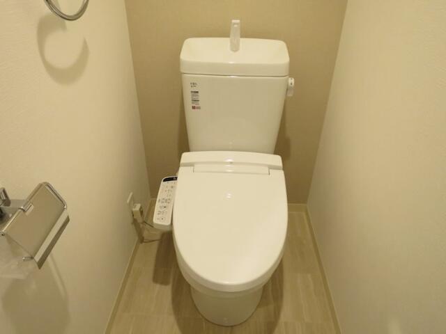 トイレ　落ち着いたトイレです