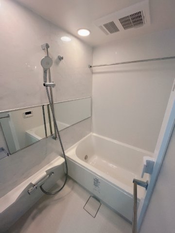バス・シャワールーム　きれいなお風呂です