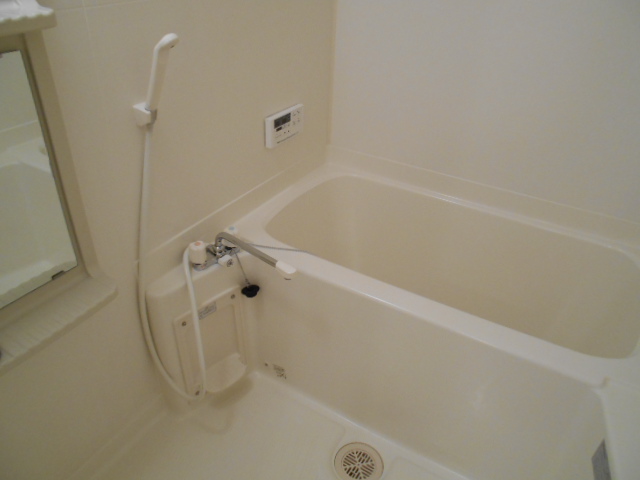 バス・シャワールーム　追焚機能付浴槽完備