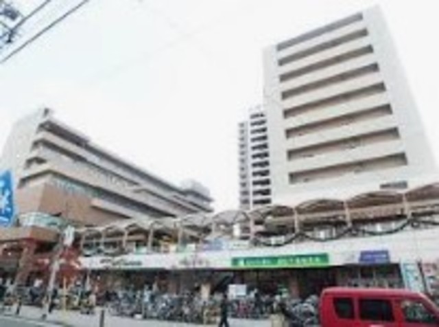 ショッピングセンター　ルリエ新川崎（ショッピングセンター）まで920m