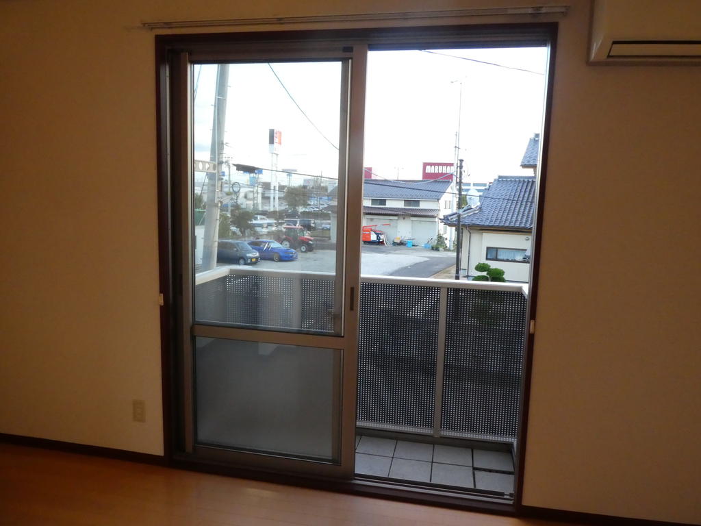 バルコニー　※同アパートのものを使用しております