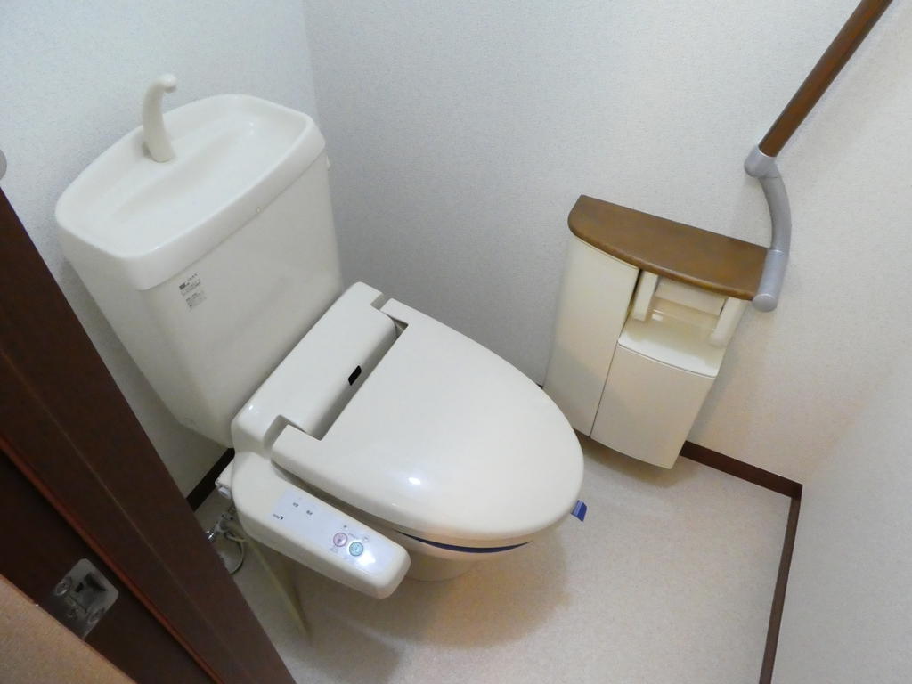 トイレ　※同アパートのものを使用しております