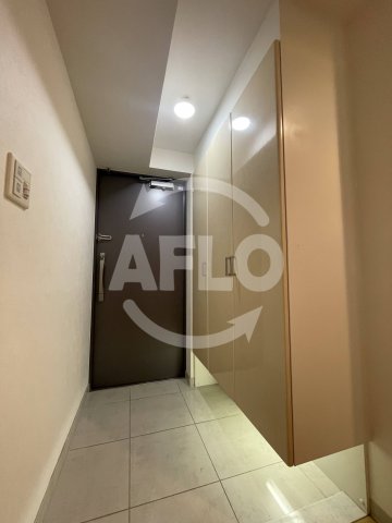 玄関　アーデンタワー新町　玄関