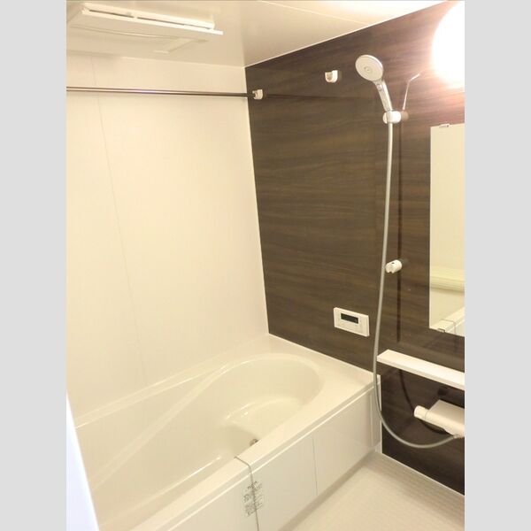 バス・シャワールーム　浴室換気乾燥機付き浴室