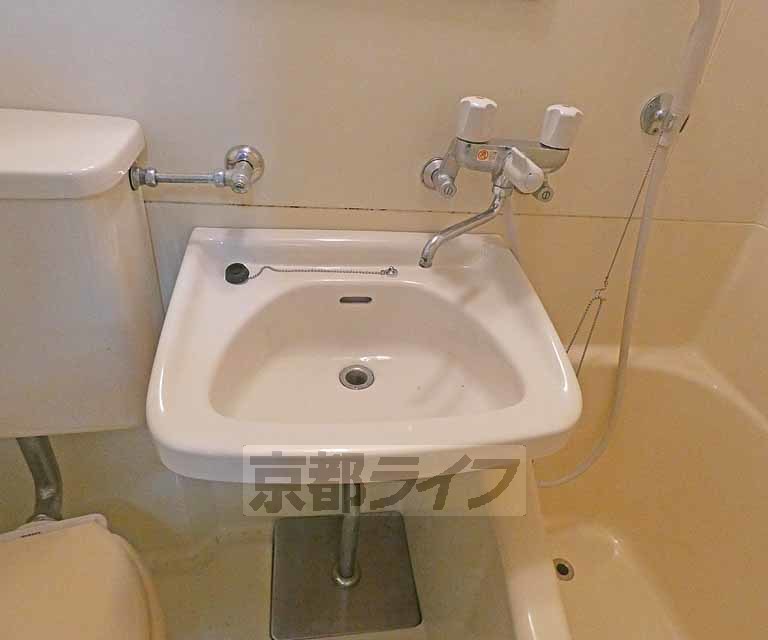 洗面設備　洗面台です。