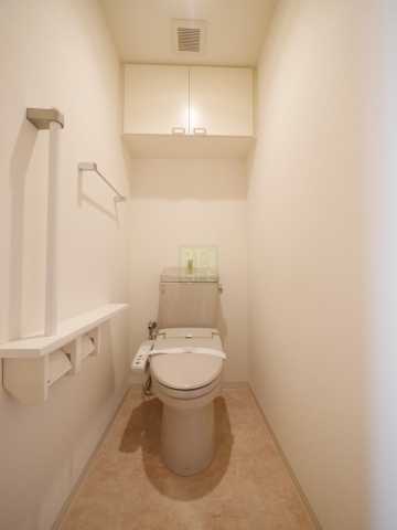 トイレ　内装写真　別間取り参考写真