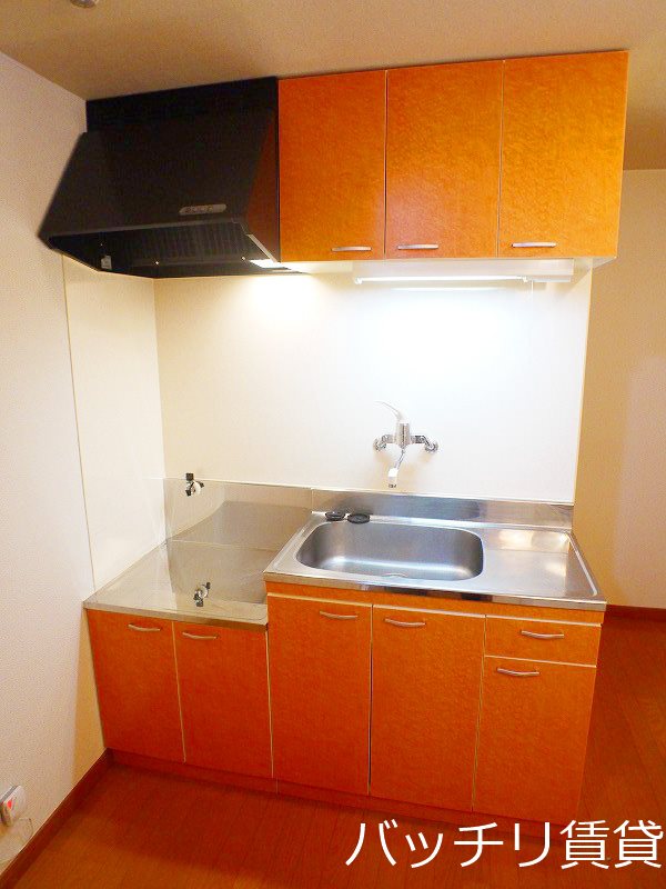 キッチン　※別号室の為、現状優先