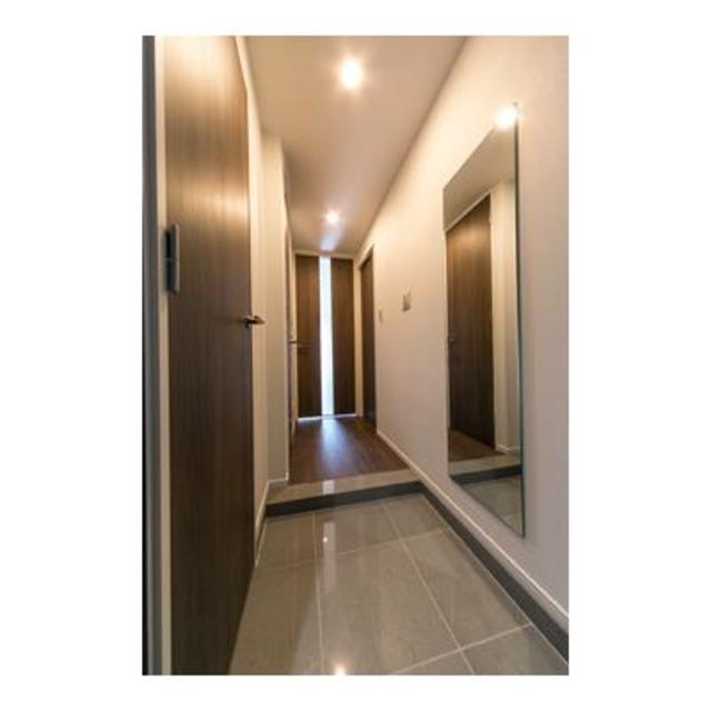 玄関　※写真は同タイプ住戸です。