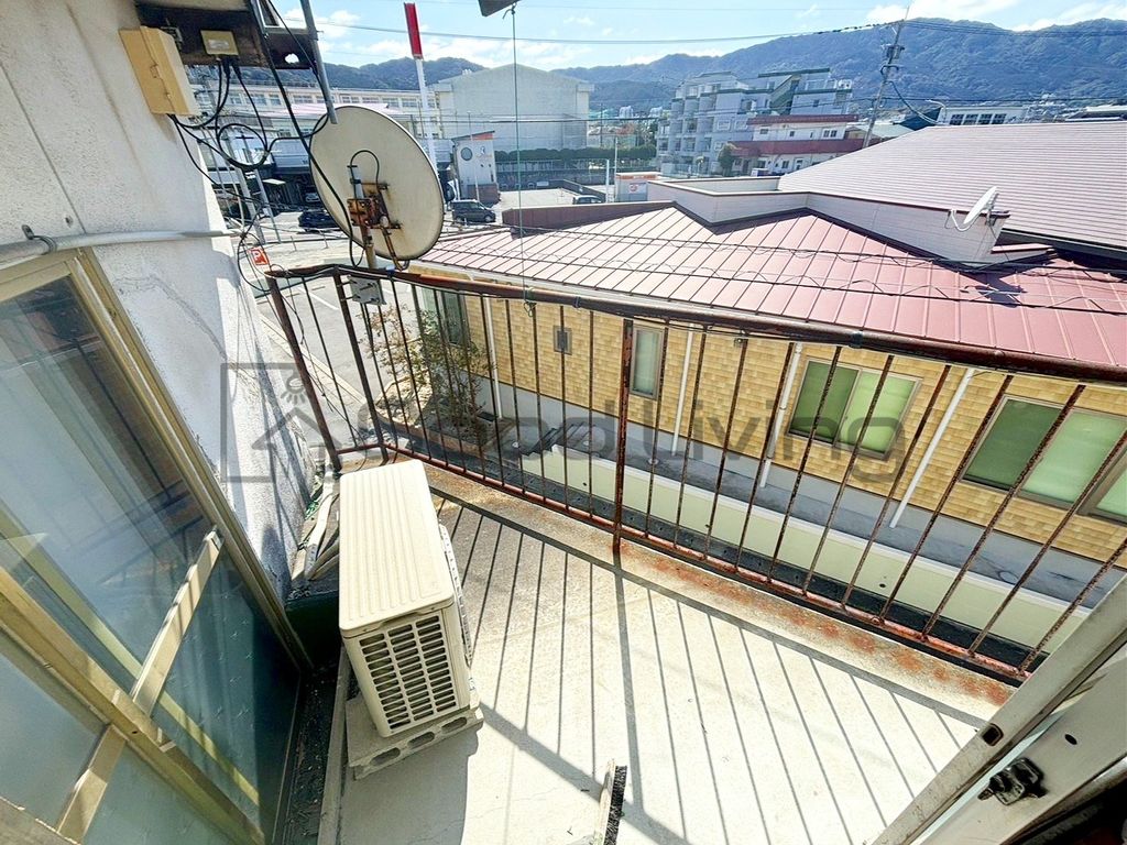 バルコニー　洗濯って気持ちいいですね