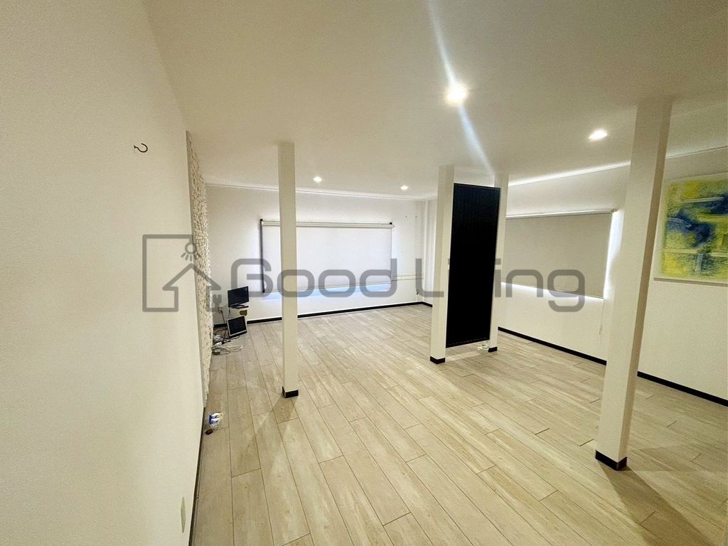 居室・リビング　ここで楽しい食事の時間