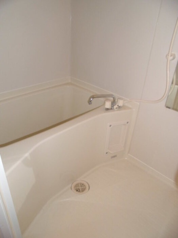 バス・シャワールーム　図面と現状に相違がある場合には現状を優先