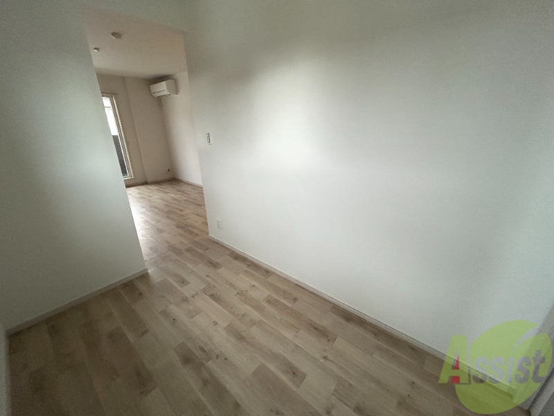 その他部屋・スペース　３帖の寝室です。セミダブルベッドも置けそうですね。