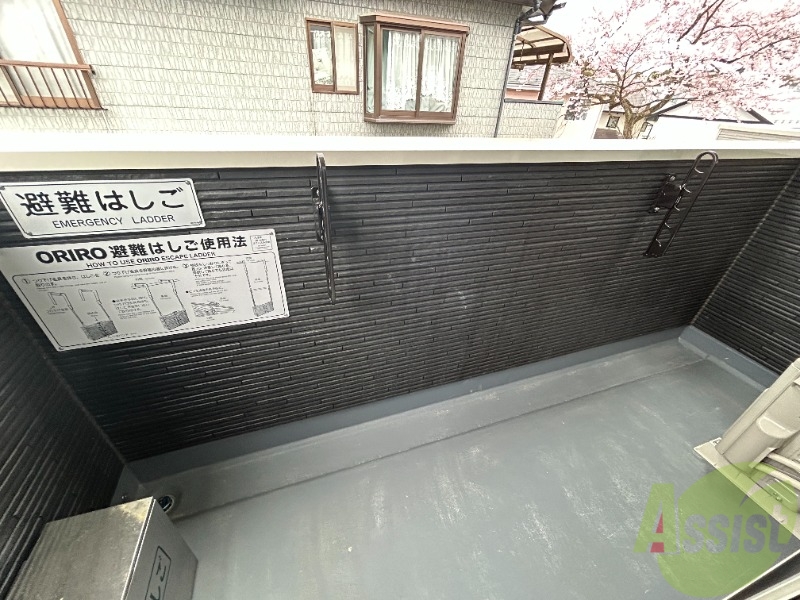 バルコニー　ベランダも広くて良いですね。洗濯物が沢山干せます。