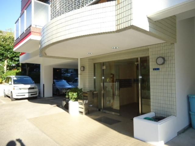 エントランス　★コンビニ400ｍスーパー700ｍ！設備充実★