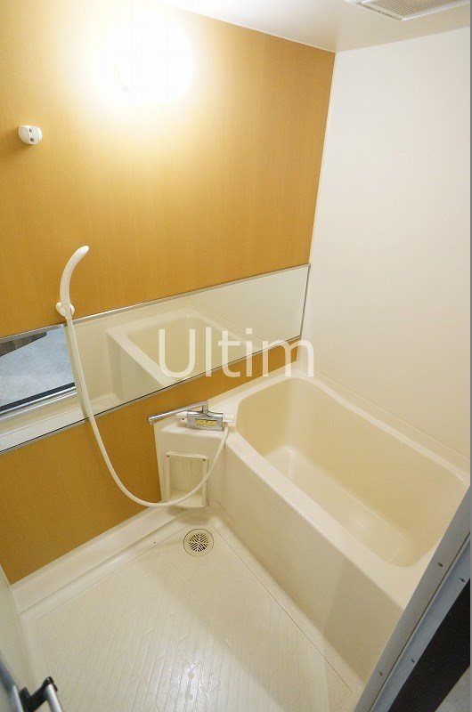 バス・シャワールーム　別部屋のお写真です。ご参考までに！