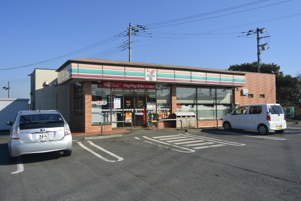 コンビニ　セブンイレブン水戸東前町店（コンビニ）まで195m