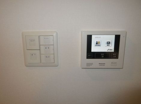 セキュリティ　☆モニター付きインターホン☆