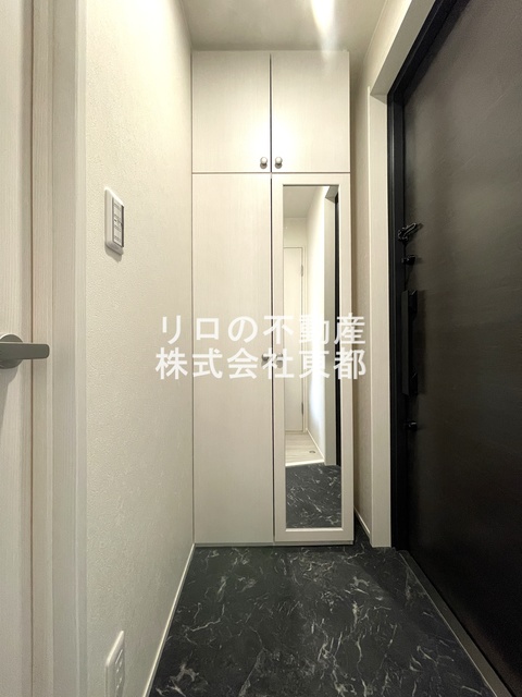 玄関　すっきりシンプルな玄関スペースです！