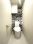 トイレ　白基調で清潔感のあるトイレです♪