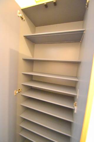 玄関　お問合せはシティホーム海田センター　082-821-2227