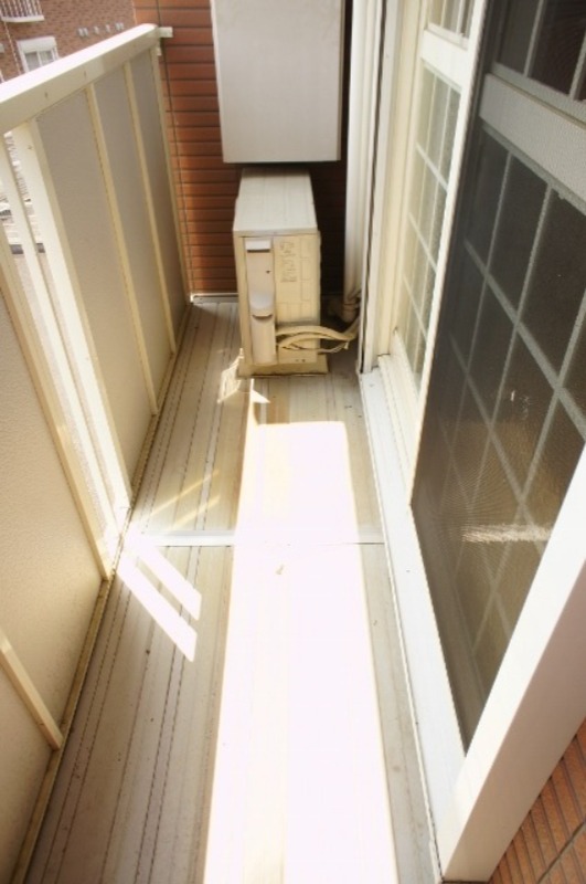 バルコニー　図面と現状に相違がある場合には現状を優先