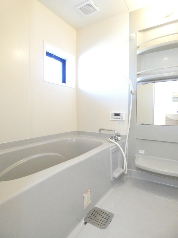 バス・シャワールーム　図面と現状に相違がある場合には現状を優先