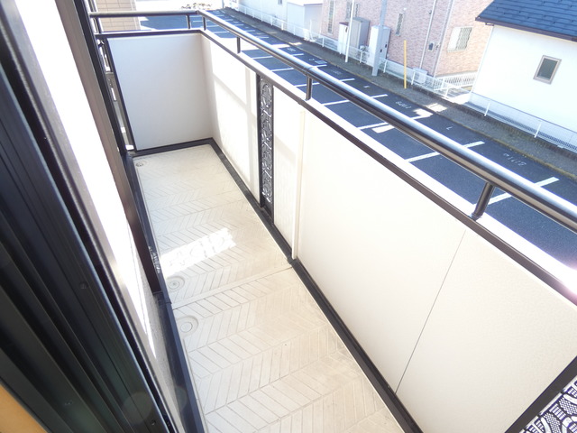 バルコニー　図面と現状に相違がある場合には現状を優先