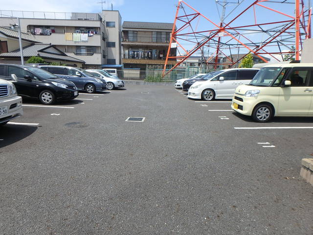 駐車場　駐車場