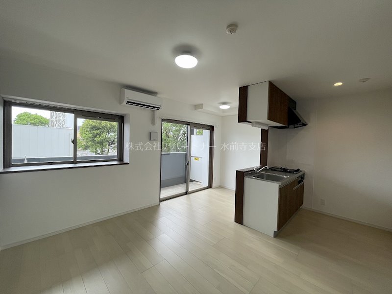 居室・リビング　家具家電を置いて充分なスペースがあります！